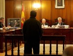 El acusado el último en declarar, por favor